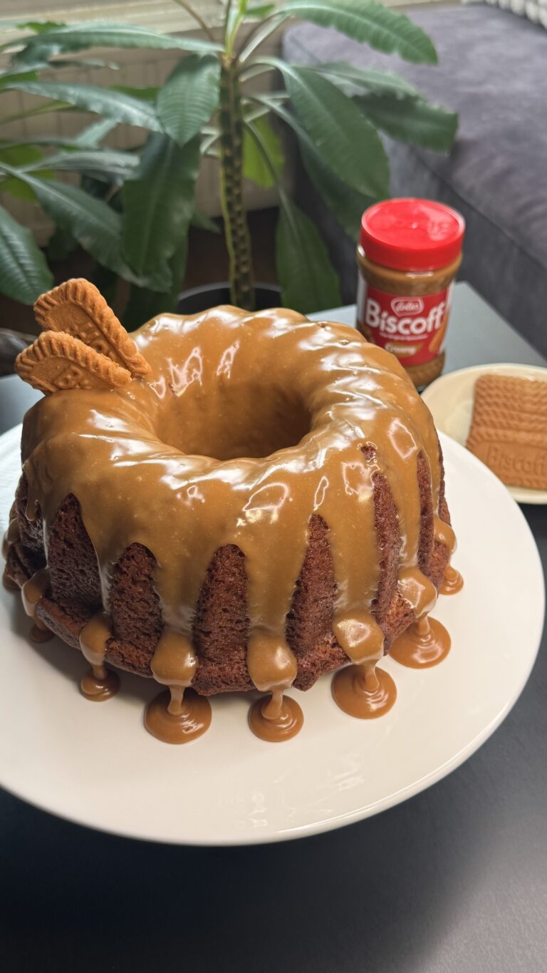 Spiced Biscoff Bundt Cake